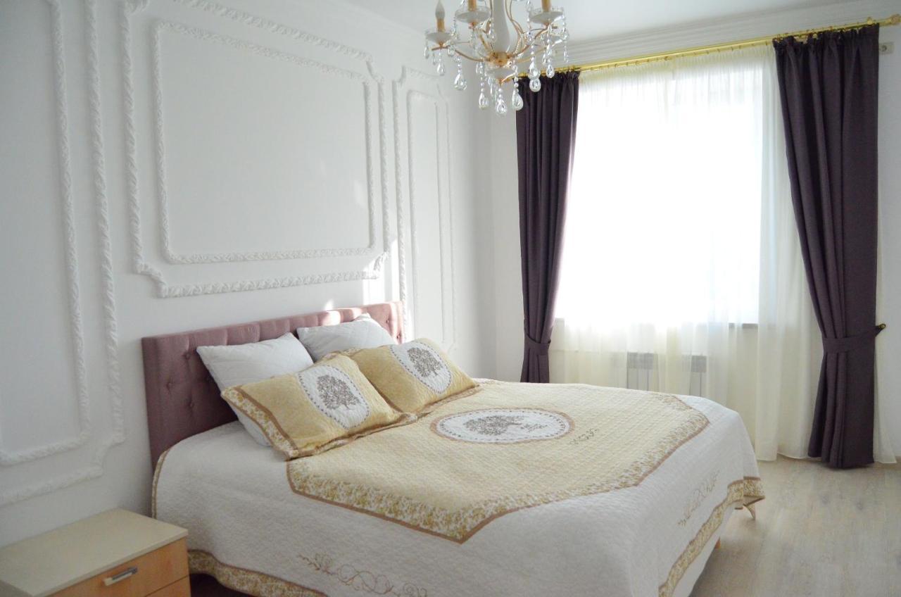 Golden Park Hotel Pavlodar Rum bild